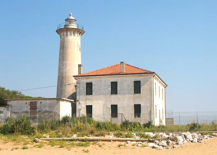 Cozy With A Balcony With Sea Side View