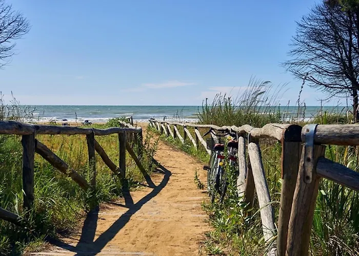 Cozy With A Balcony With Sea Side View Apartment Bibione