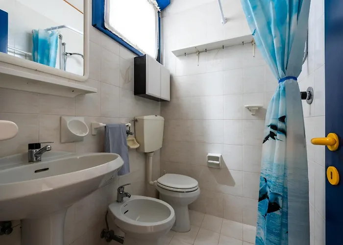 アパート Cozy With A Balcony With Sea Side View